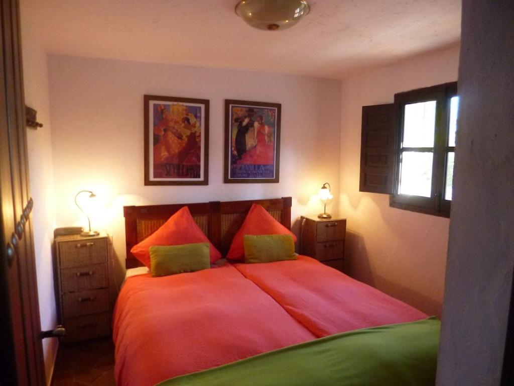 Toro Vista Casita - 1-2 Bedrooms Sayalonga Exterior photo